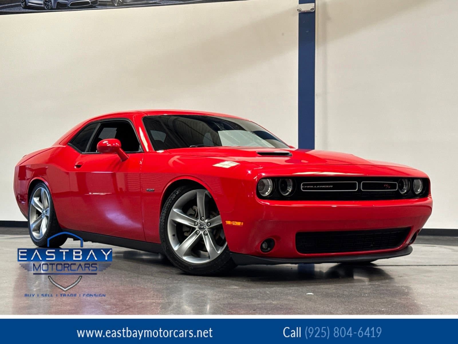 2015 Dodge Challenger R/T's photo