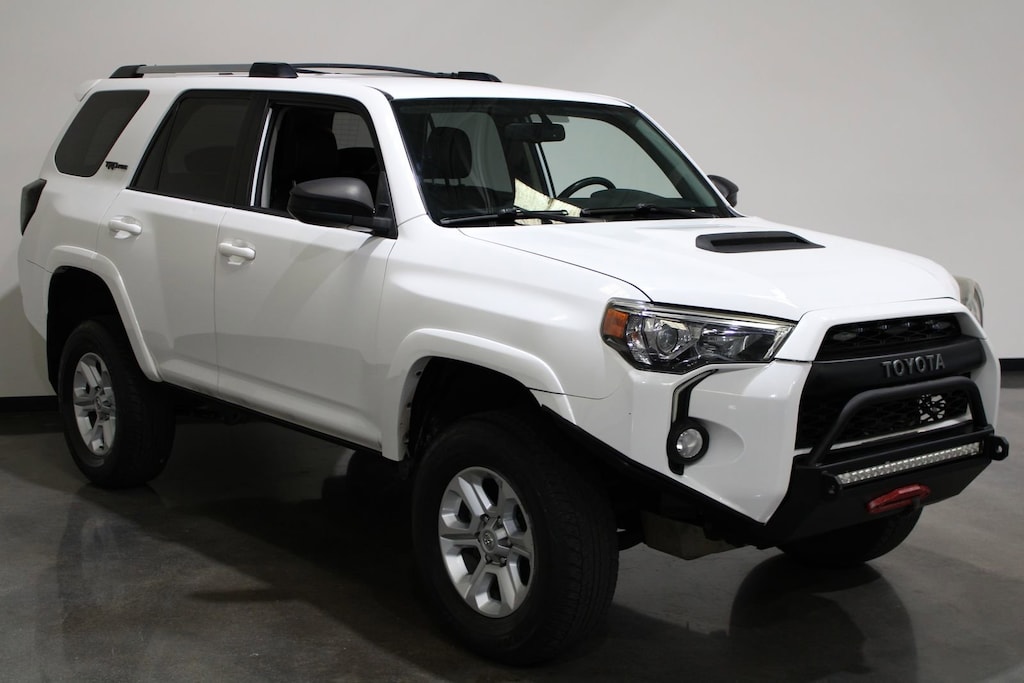 2017 Toyota 4Runner TRD Pro photo 4