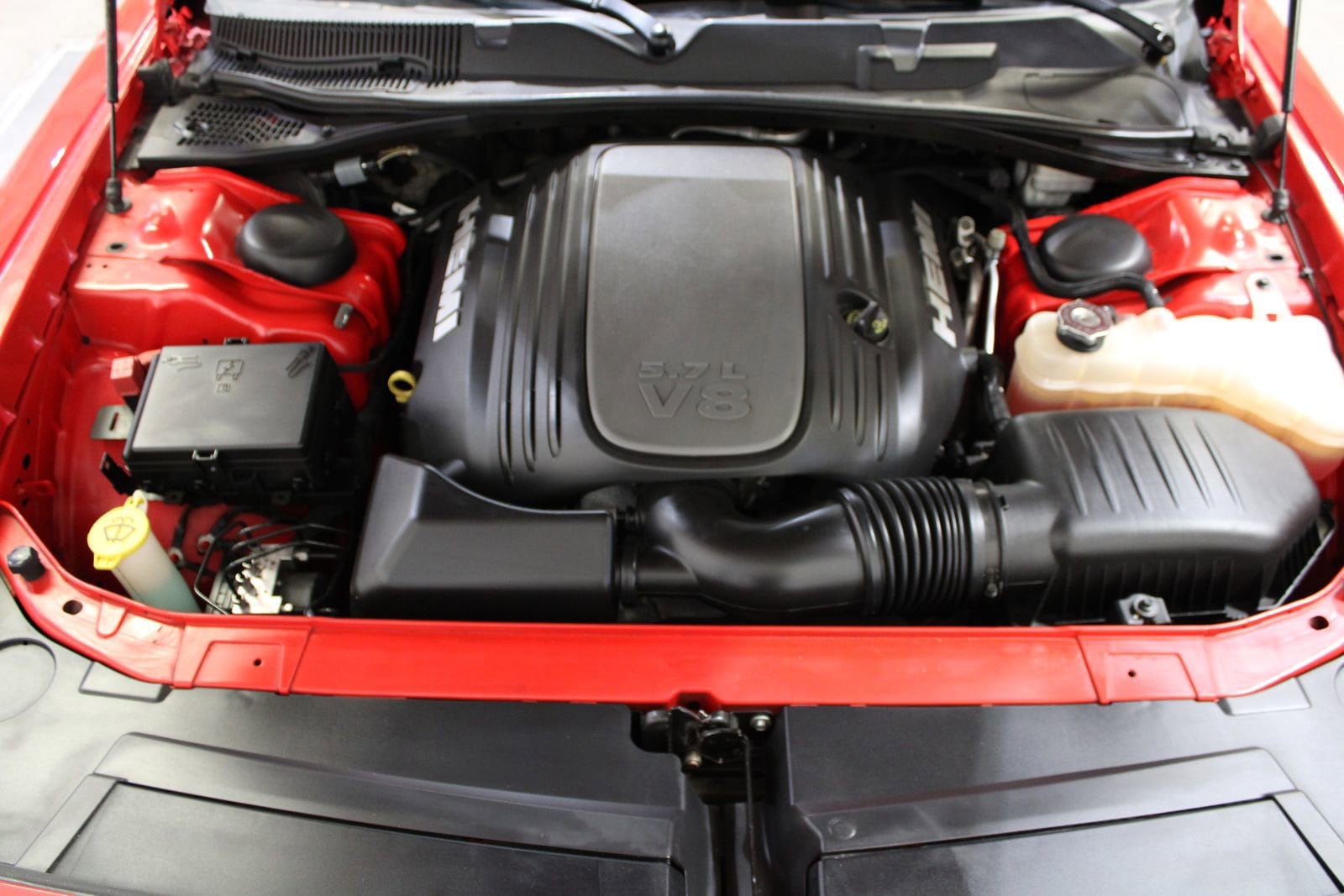 2015 Dodge Challenger R/T - Photo 30