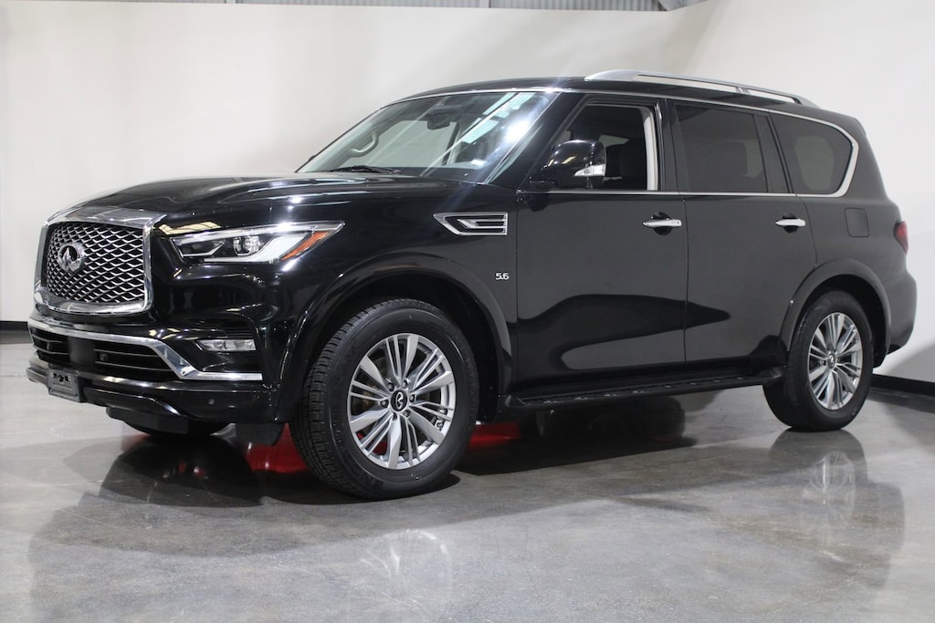 2020 Infiniti QX80 Luxe photo 2