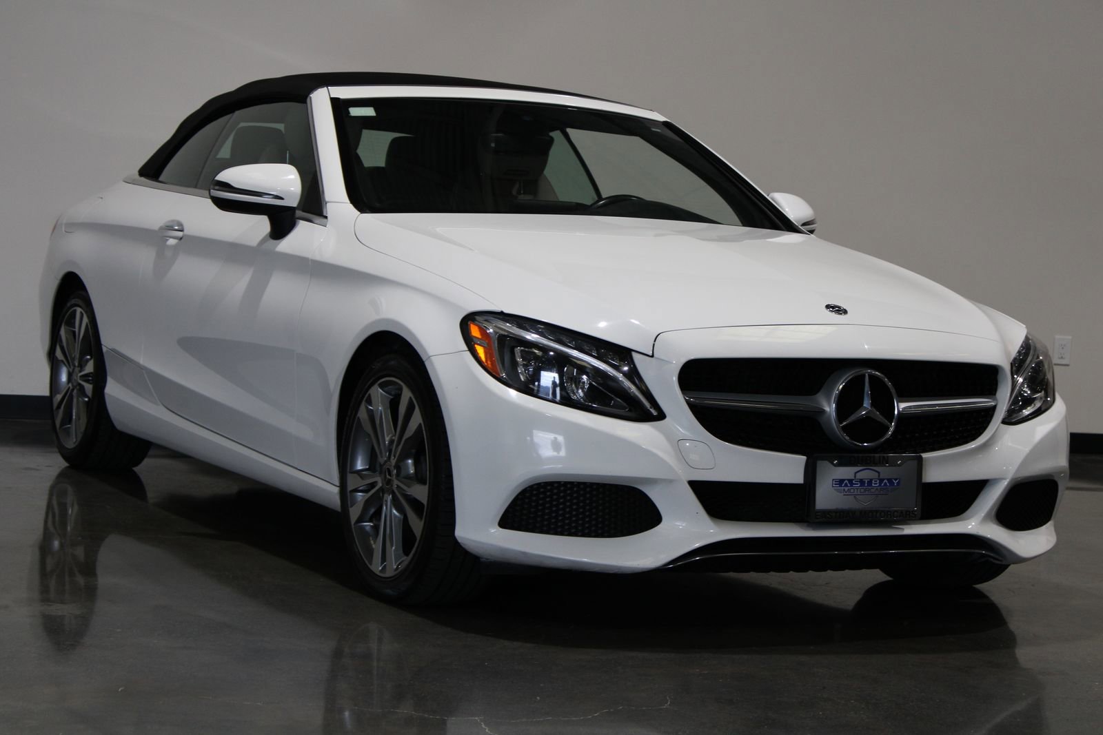 2018 Mercedes Benz C 300 Cabriolet photo 2