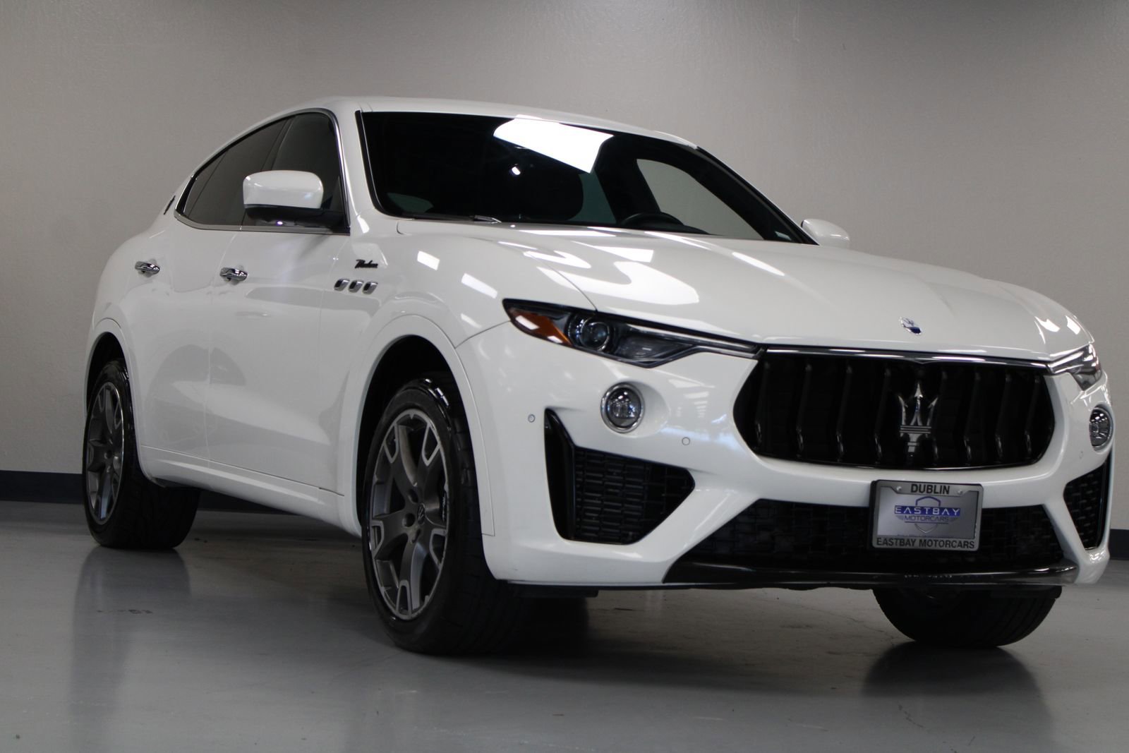 2023 Maserati Levante Modena S photo 3