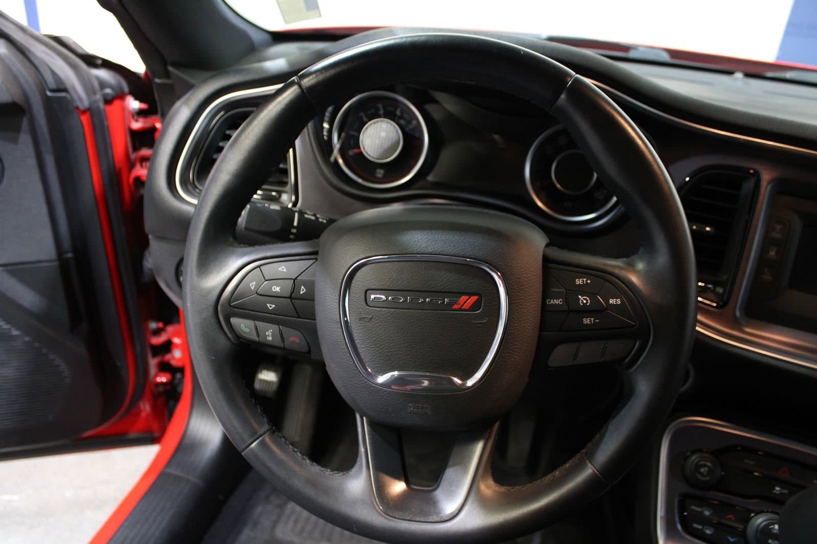 2015 Dodge Challenger R/T - Photo 23