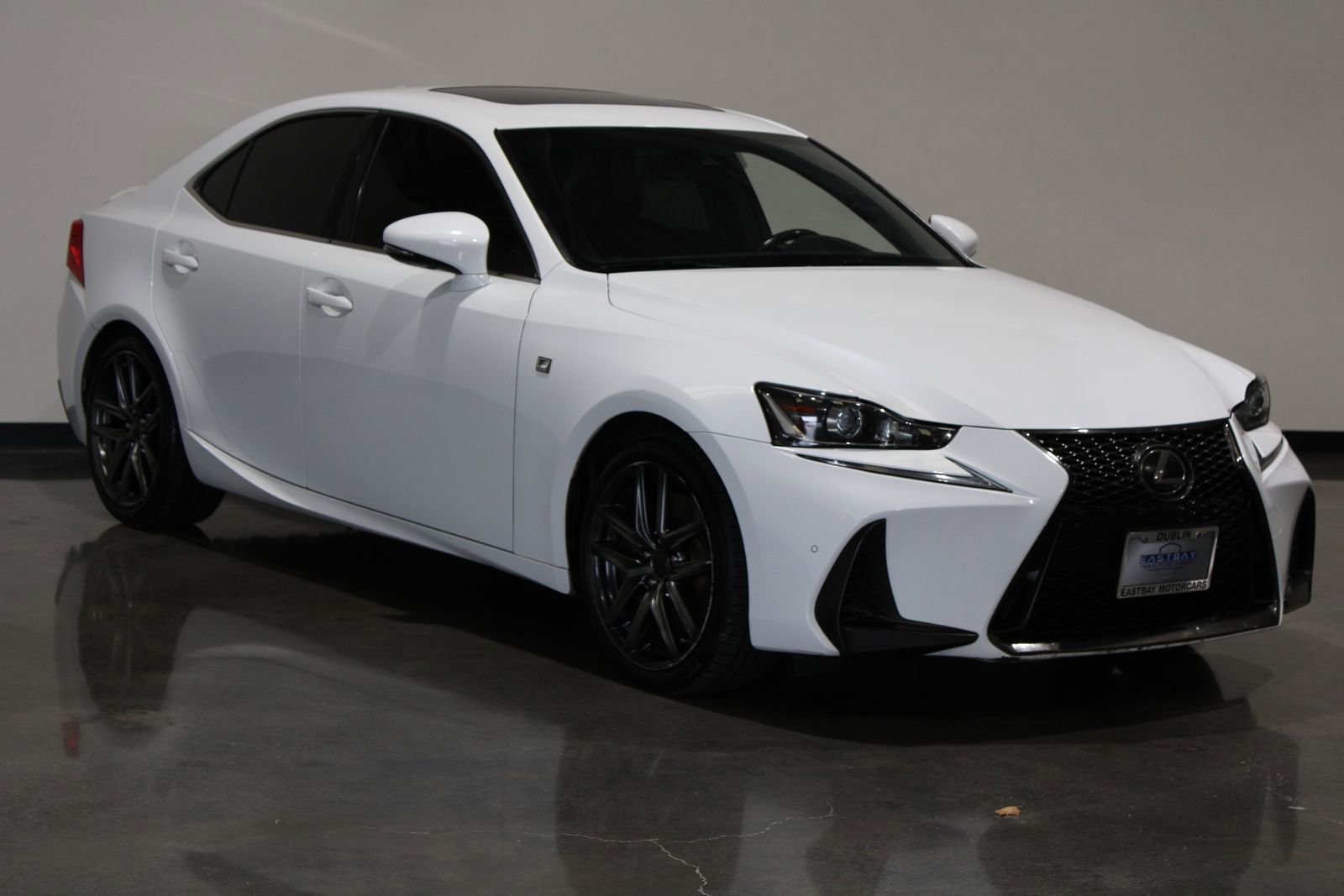 2018 Lexus IS 350 photo 2