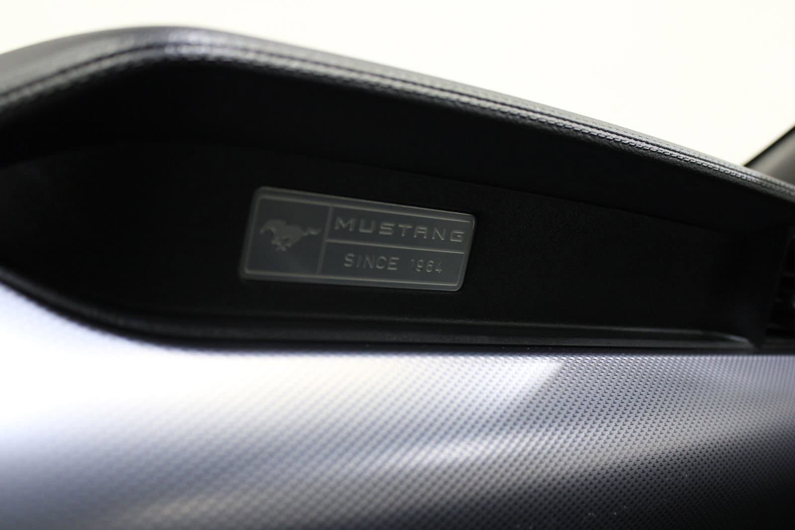 2017 Ford Mustang EcoBoost - Photo 31