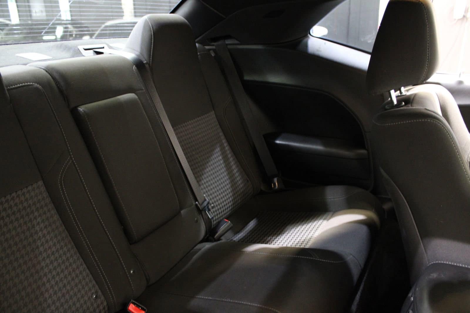 2015 Dodge Challenger R/T - Photo 18