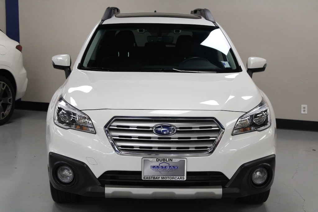 Used 2017 Subaru Outback 3.6R Limited with SUV