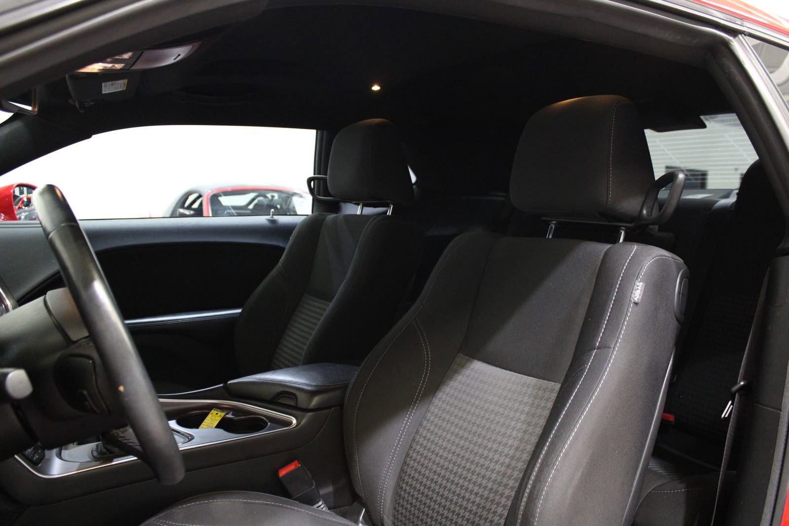 2015 Dodge Challenger R/T - Photo 20
