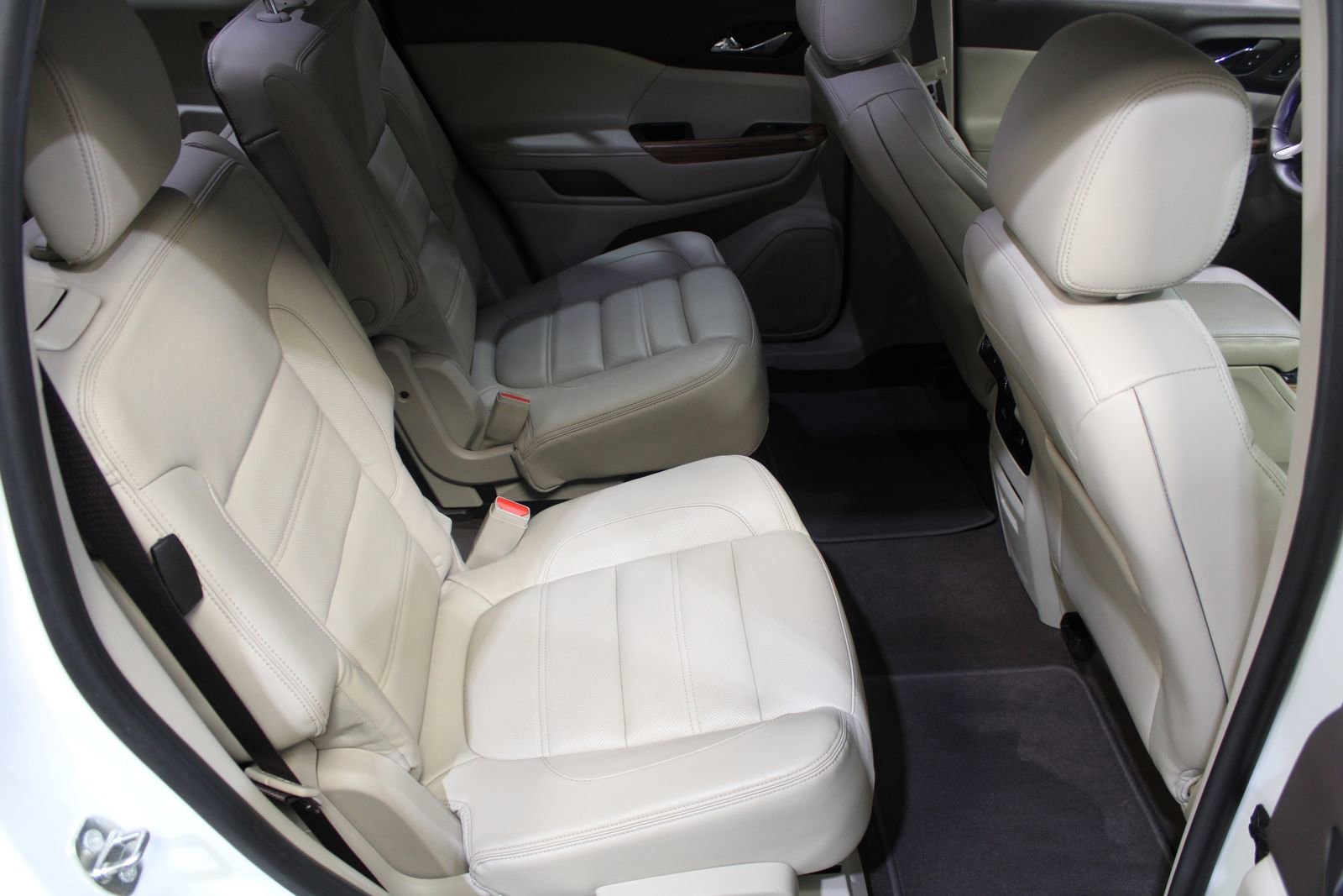 2017 GMC Acadia Denali - Photo 41