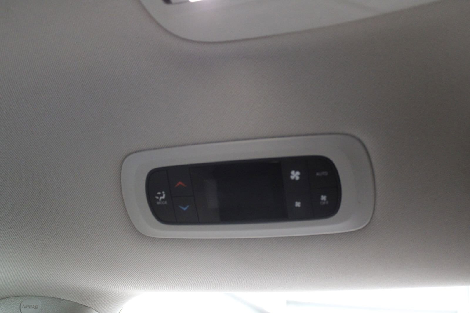 2021 Chrysler Pacifica Hybrid Touring L - Photo 22