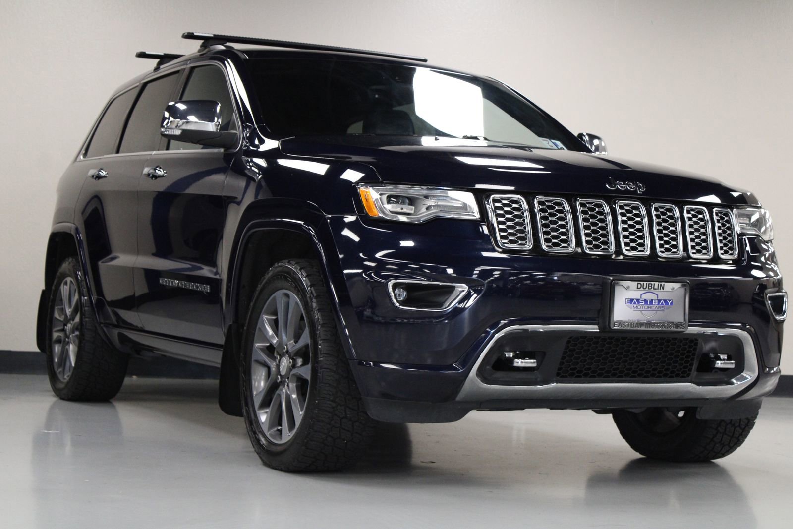2018 Jeep Grand Cherokee Overland photo 2