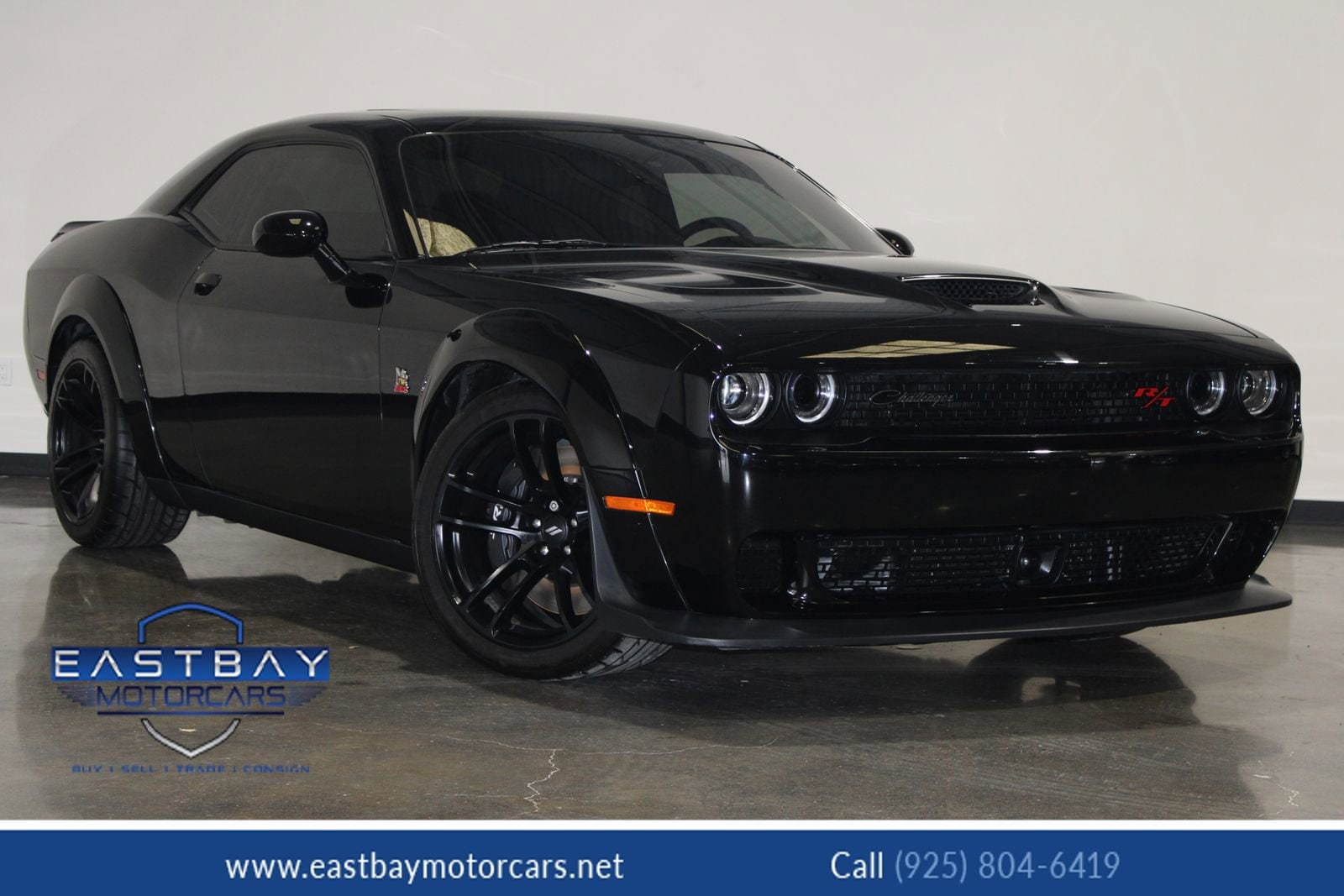 2023 Dodge Challenger R/T's photo