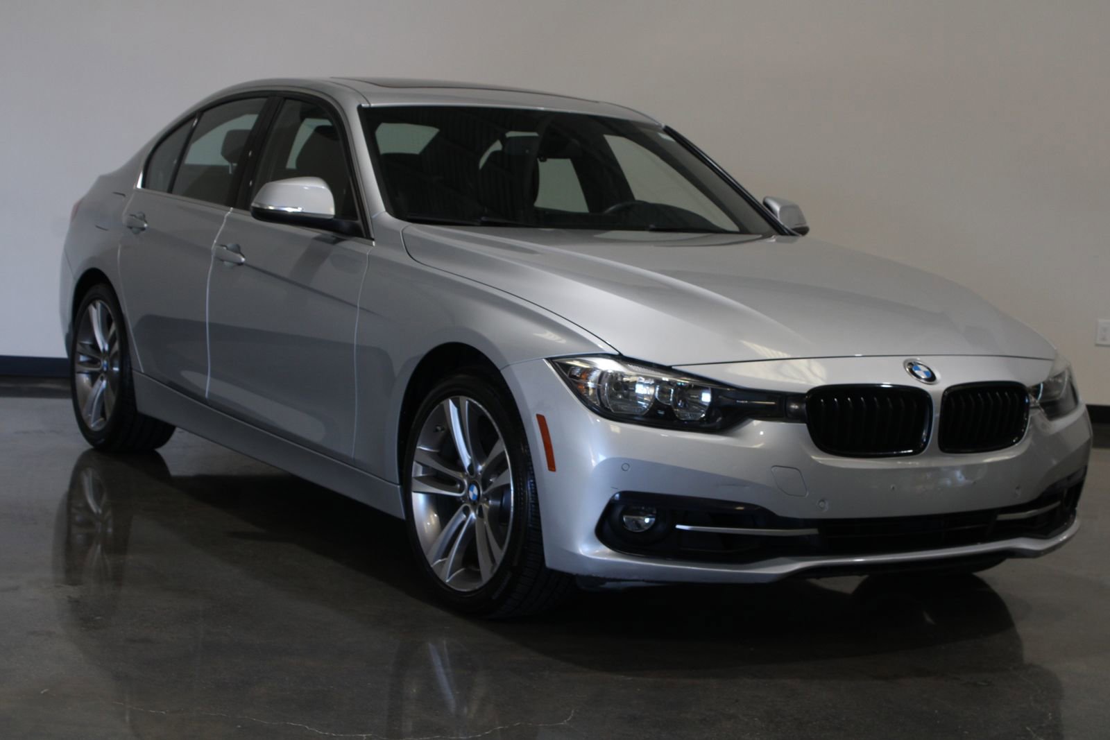 2017 Bmw 330i photo 3