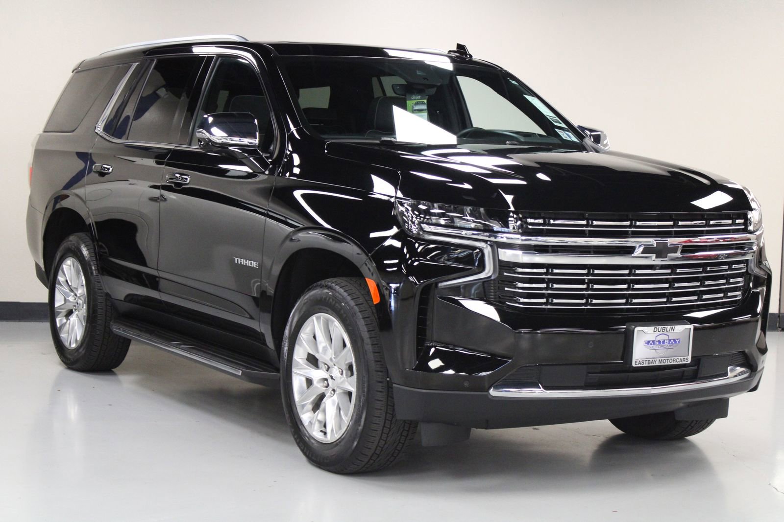 2024 Chevrolet Tahoe Premier photo 2