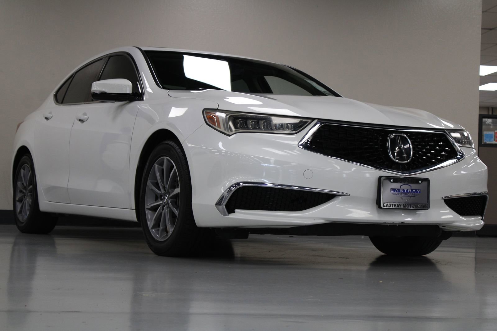 2018 Acura TLX 2.4L Technology photo 3