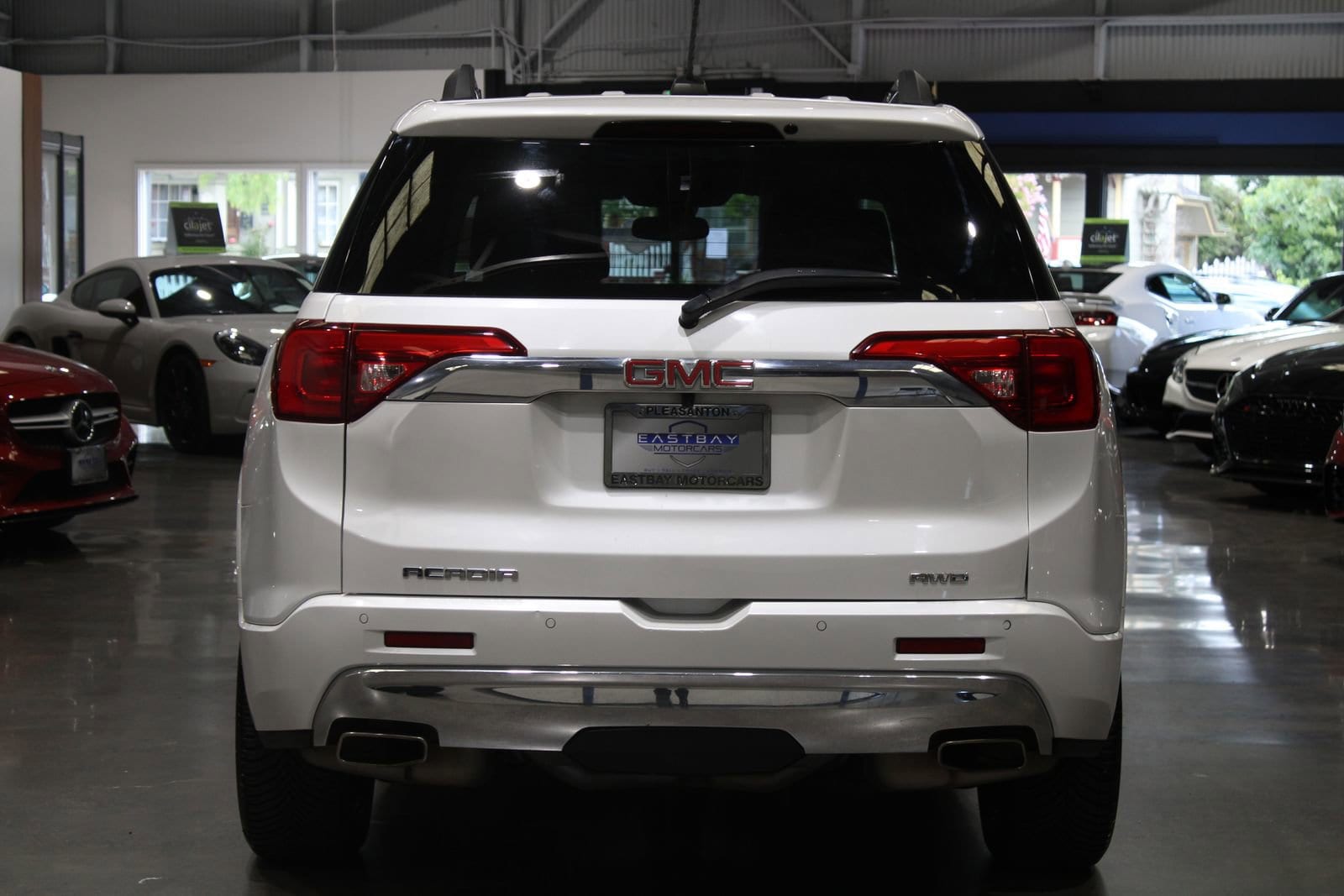 2017 GMC Acadia Denali - Photo 12