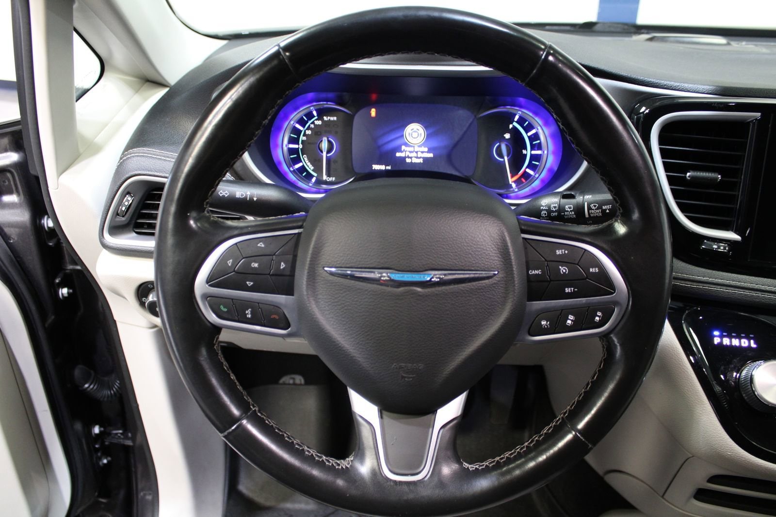 2021 Chrysler Pacifica Hybrid Touring L - Photo 30