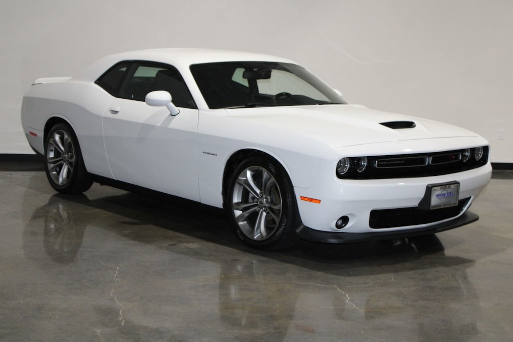 2020 Dodge Challenger R/T photo 2