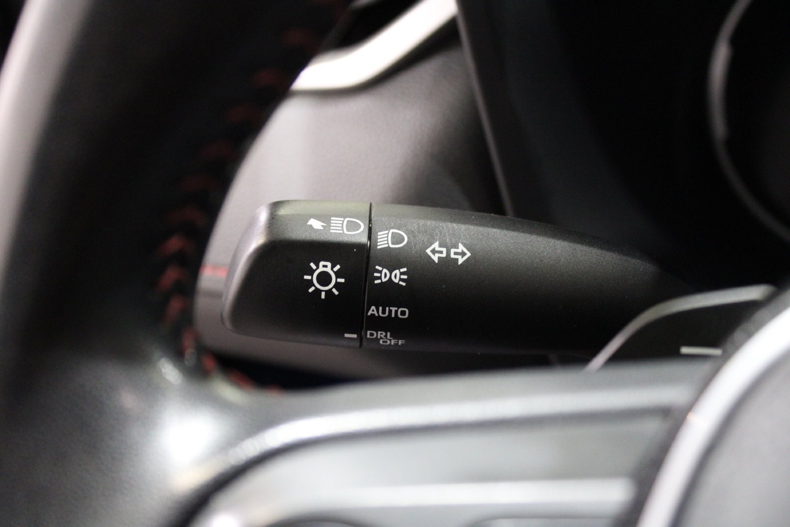 2022 Toyota RAV4 XSE - Photo 29