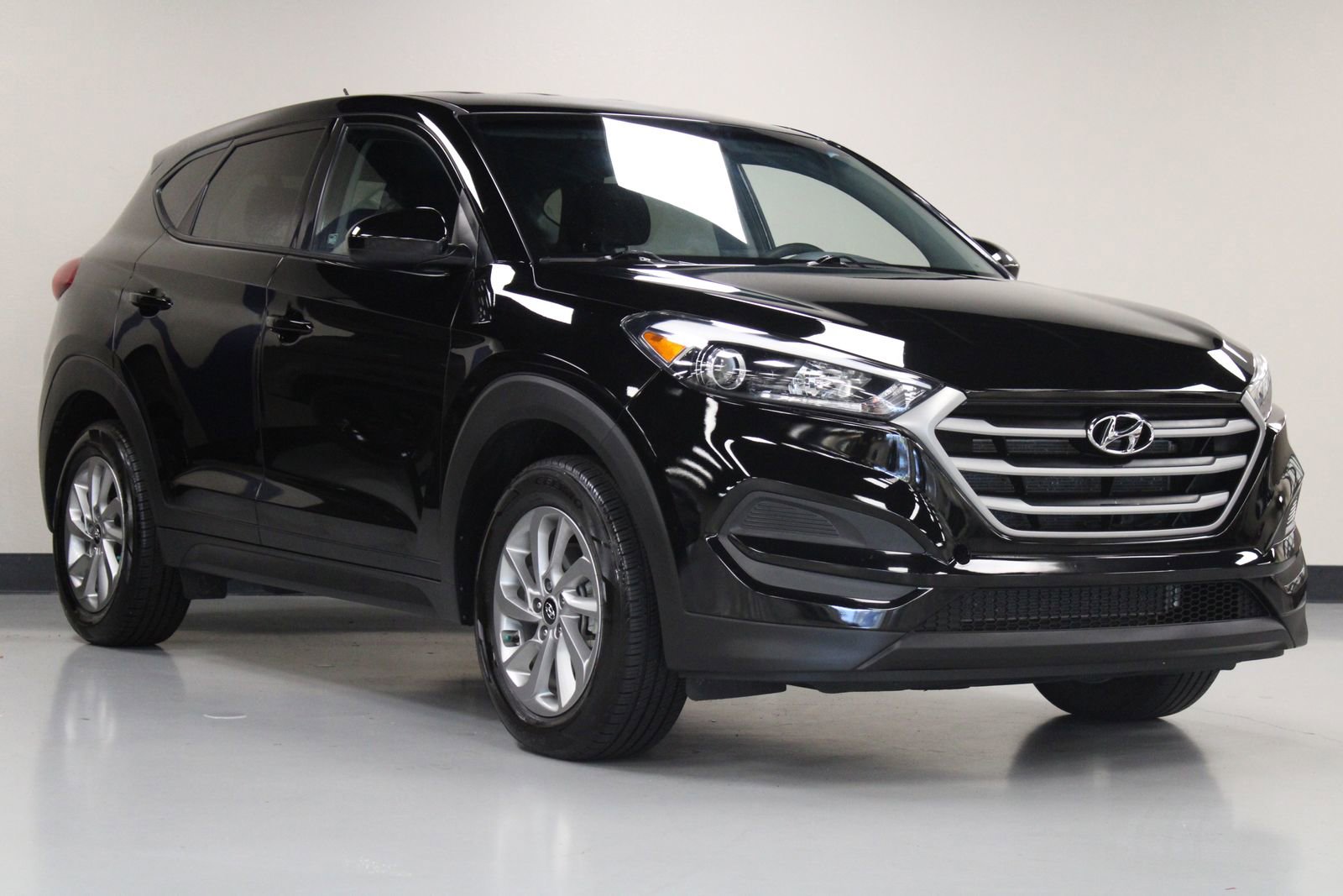 2018 Hyundai Tucson SE photo 3