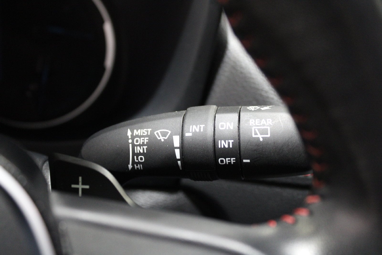 2022 Toyota RAV4 XSE - Photo 28