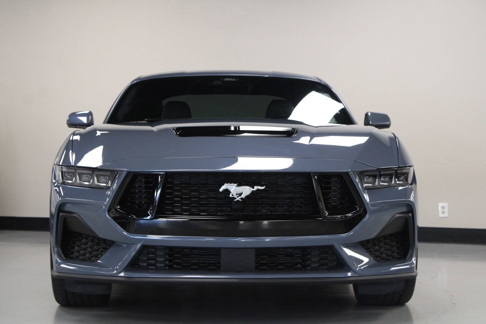 2024 Ford Mustang Premium photo 3