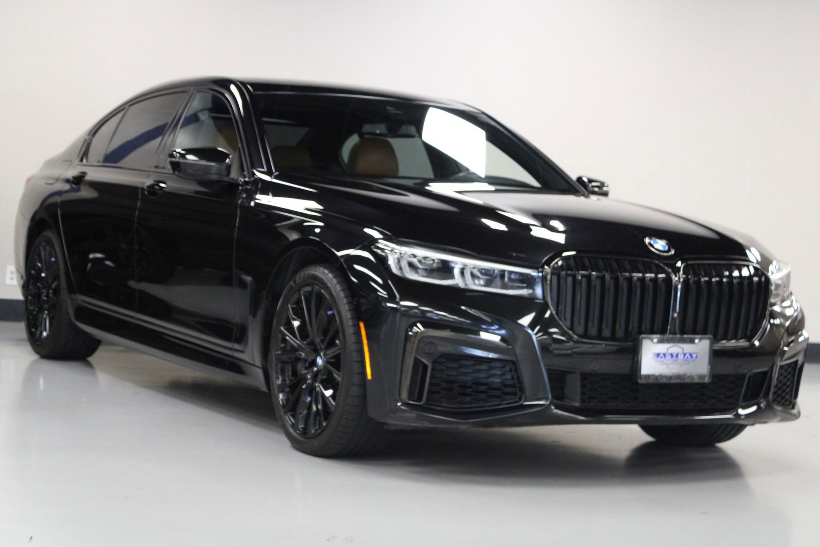 2022 Bmw 750i xDrive Sedan photo 2