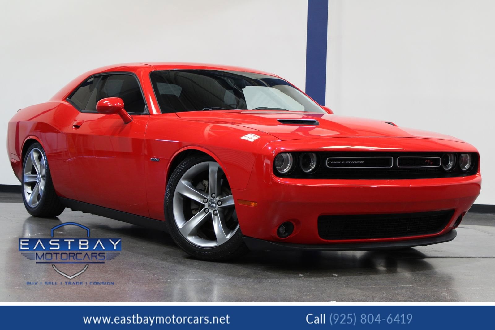 2015 Dodge Challenger R/T's photo