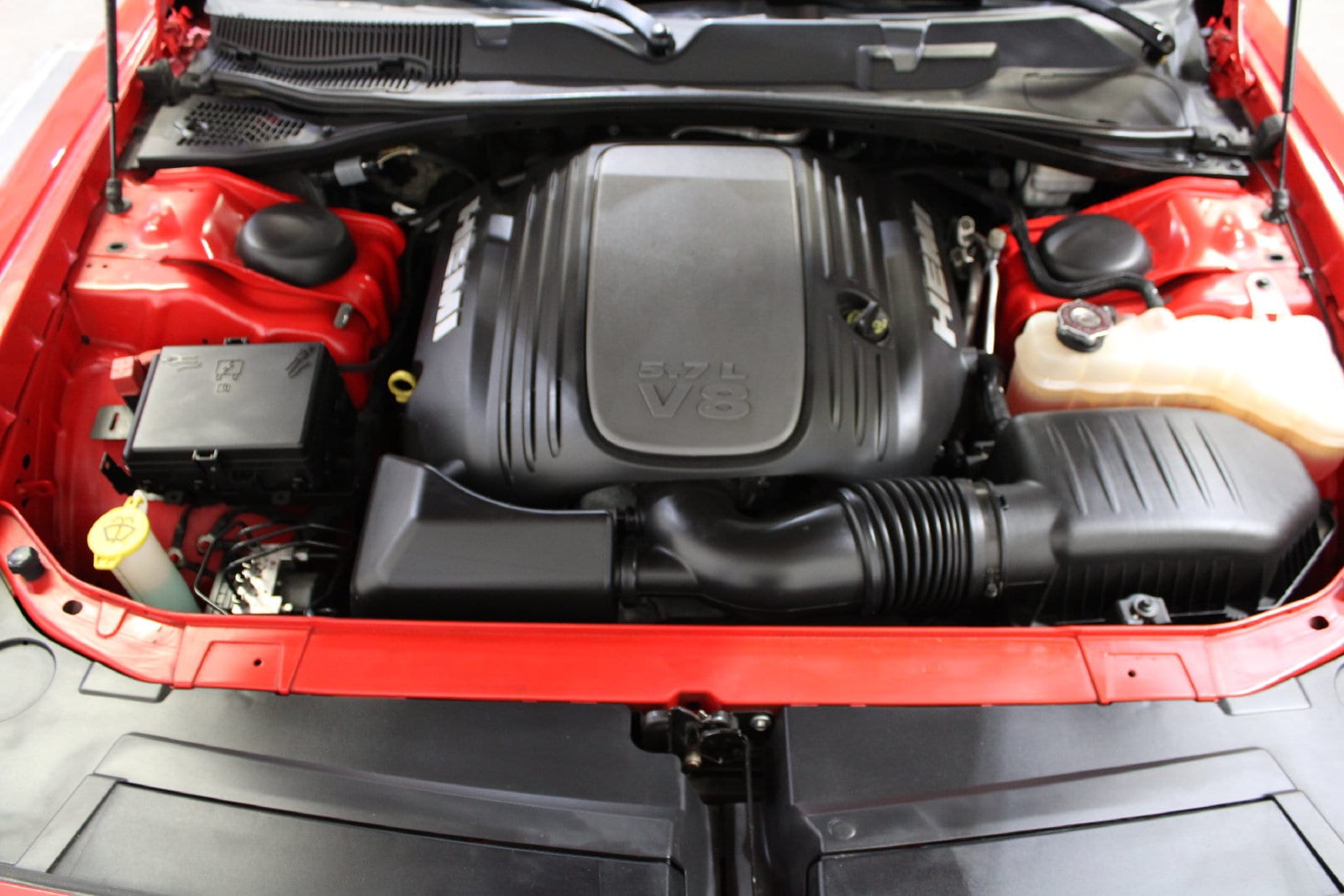 2015 Dodge Challenger R/T - Photo 29