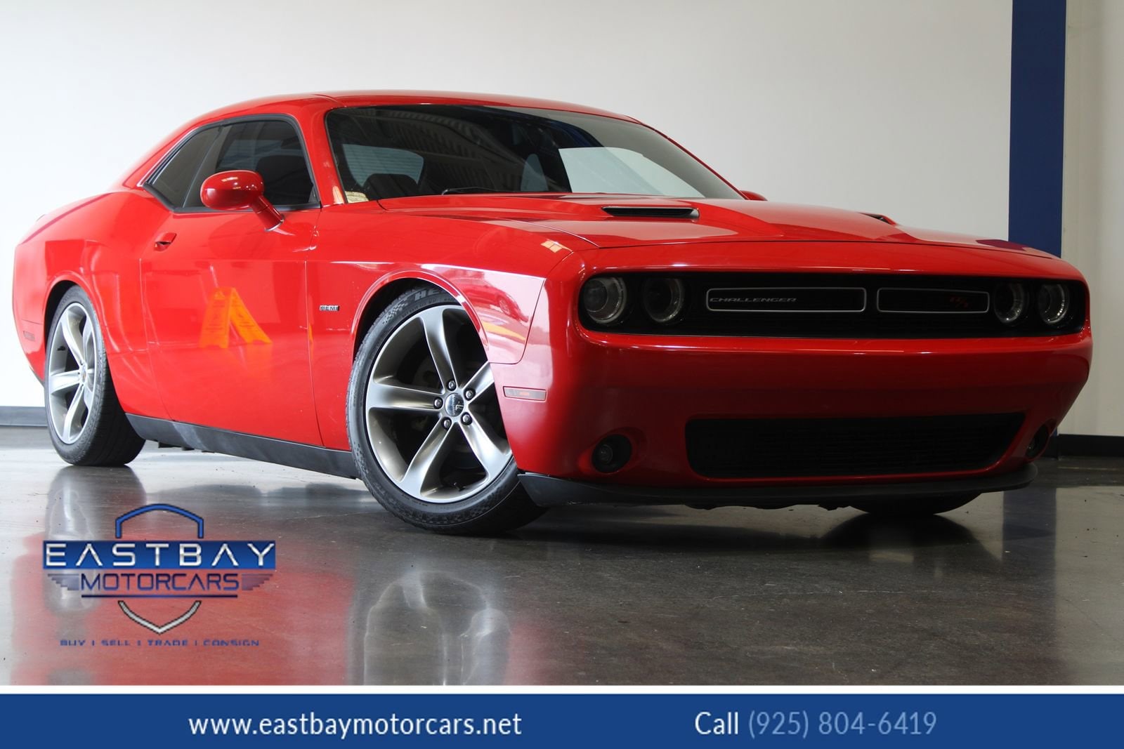 2015 Dodge Challenger R/T's photo