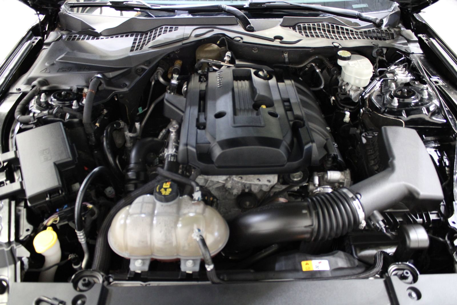2017 Ford Mustang EcoBoost - Photo 32