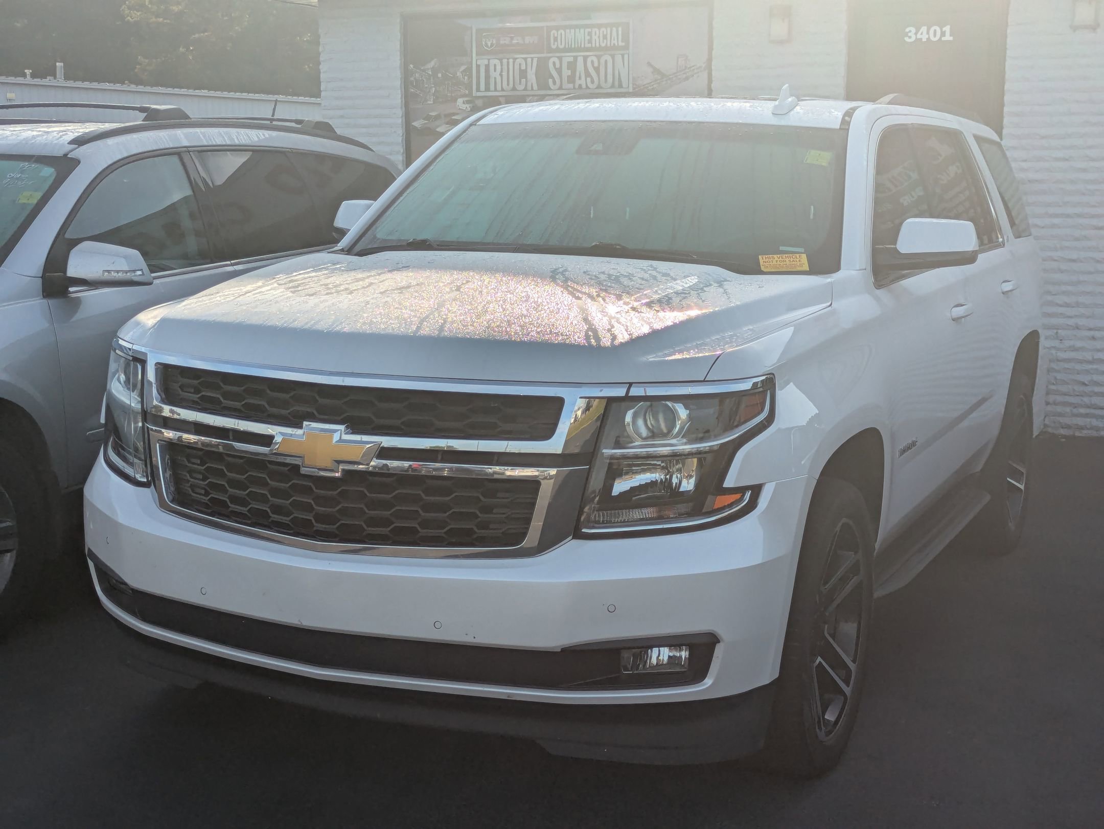 2019 Chevrolet Tahoe LT photo 3