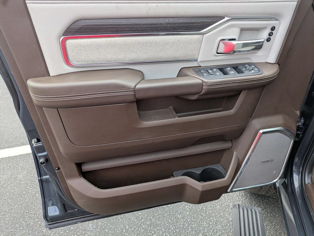 2026 RAM 2500 Laramie - Photo 10
