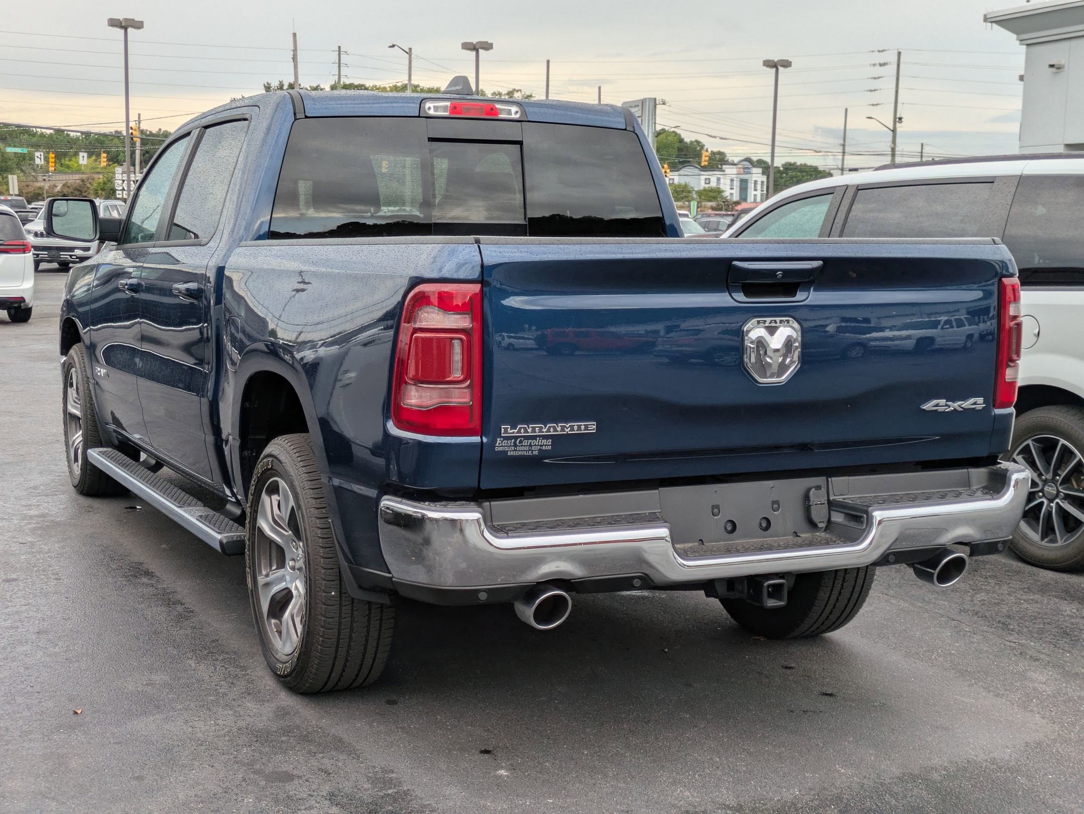 2023 Ram 1500 Laramie photo 4