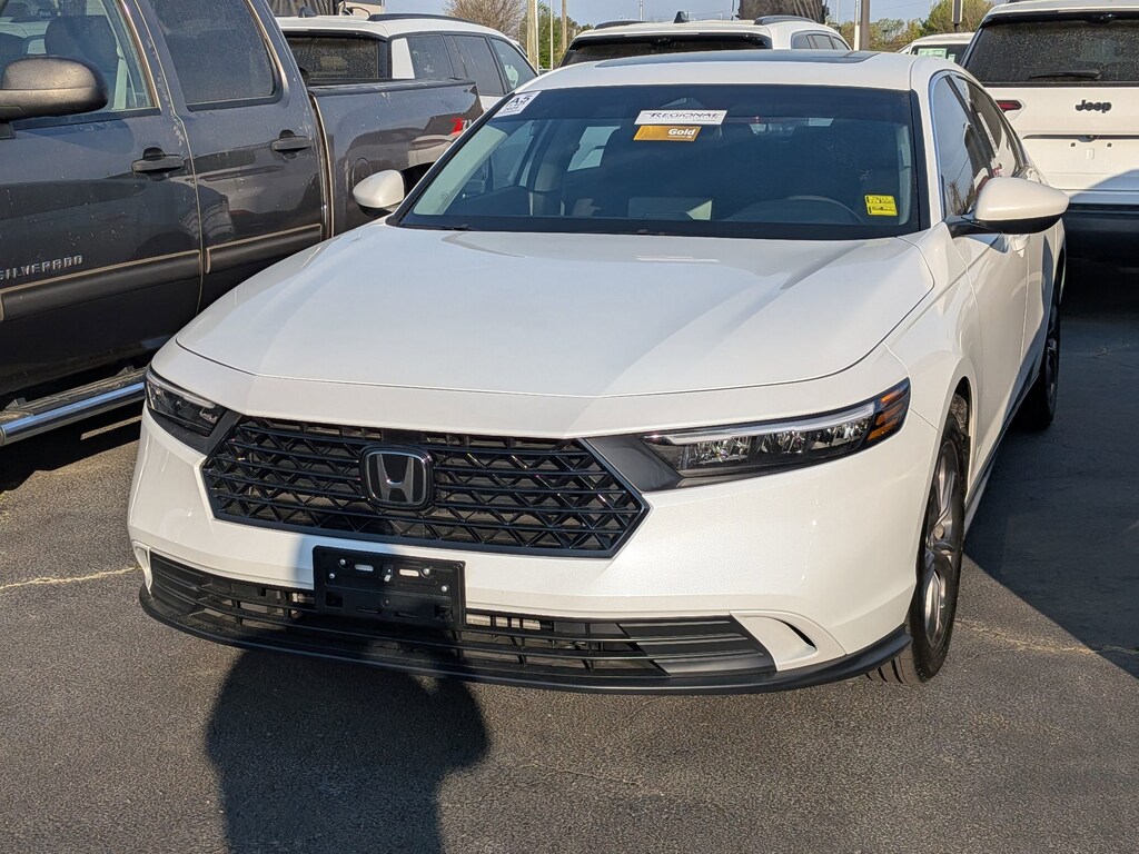 Used 2024 Honda Accord EX Sedan