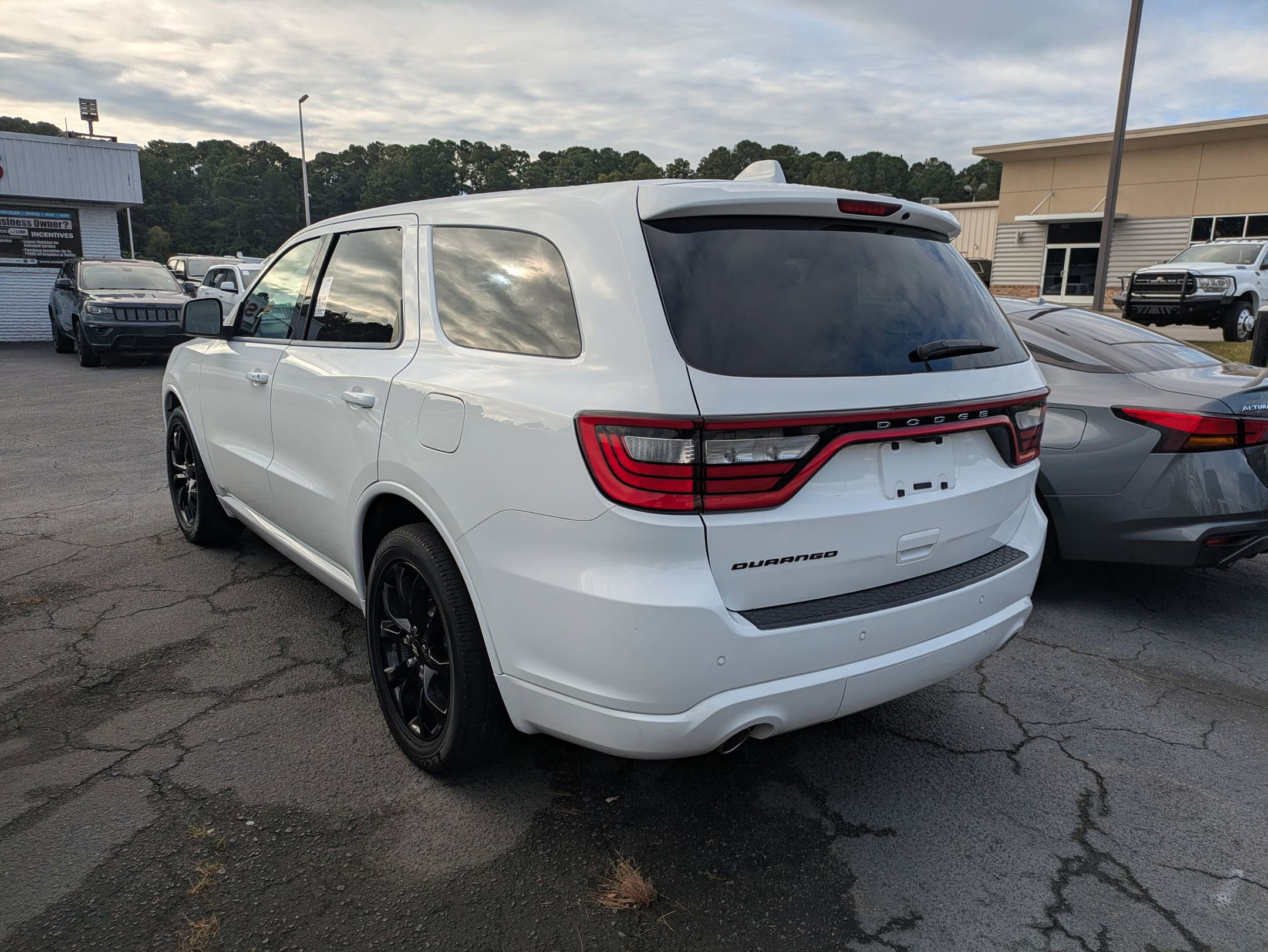 2019 Dodge Durango SXT Plus photo 3