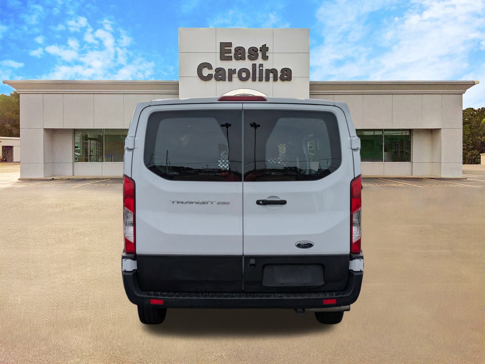2023 Ford Transit photo 3