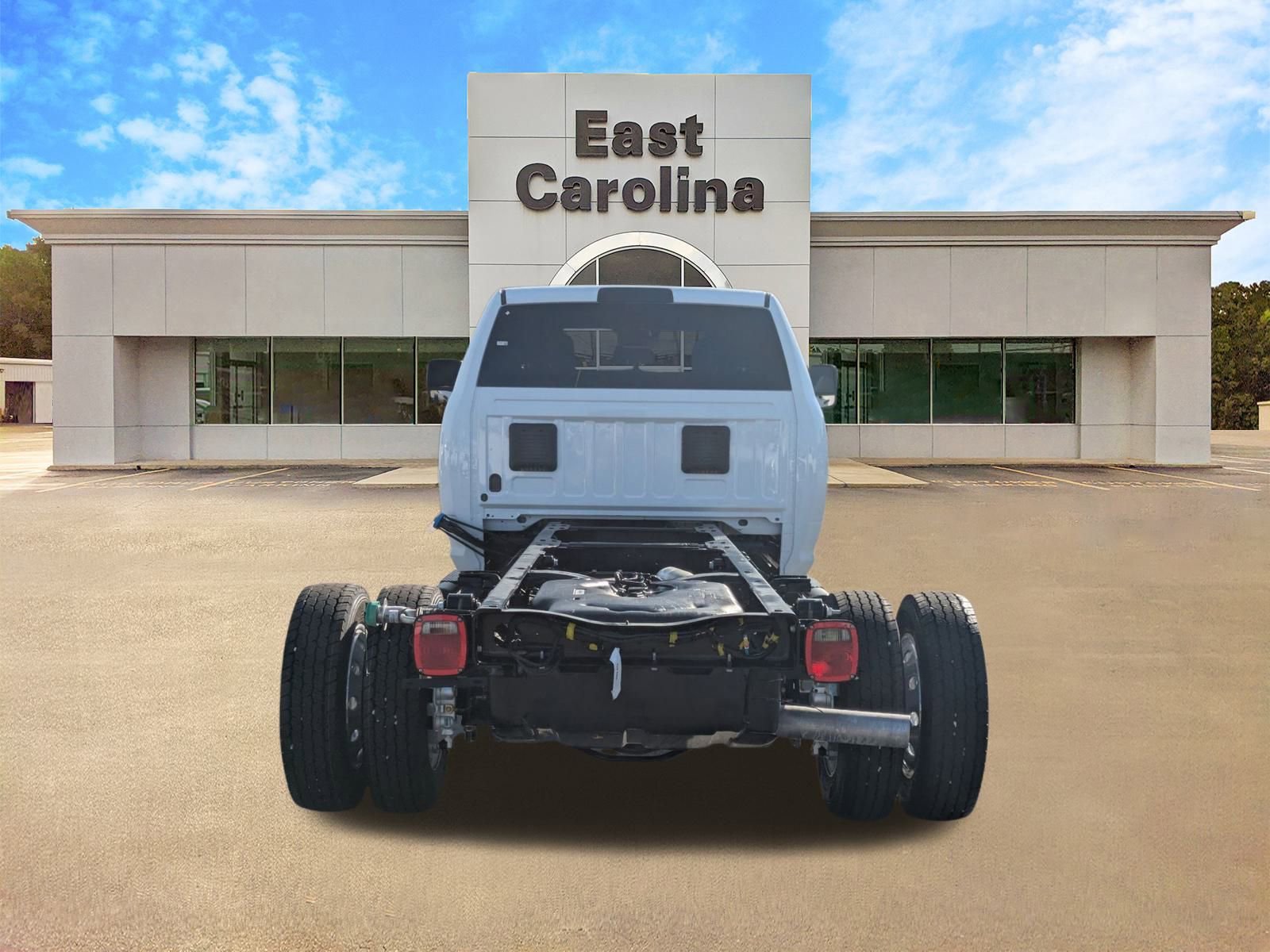 2026 Ram 4500 Tradesman photo 4