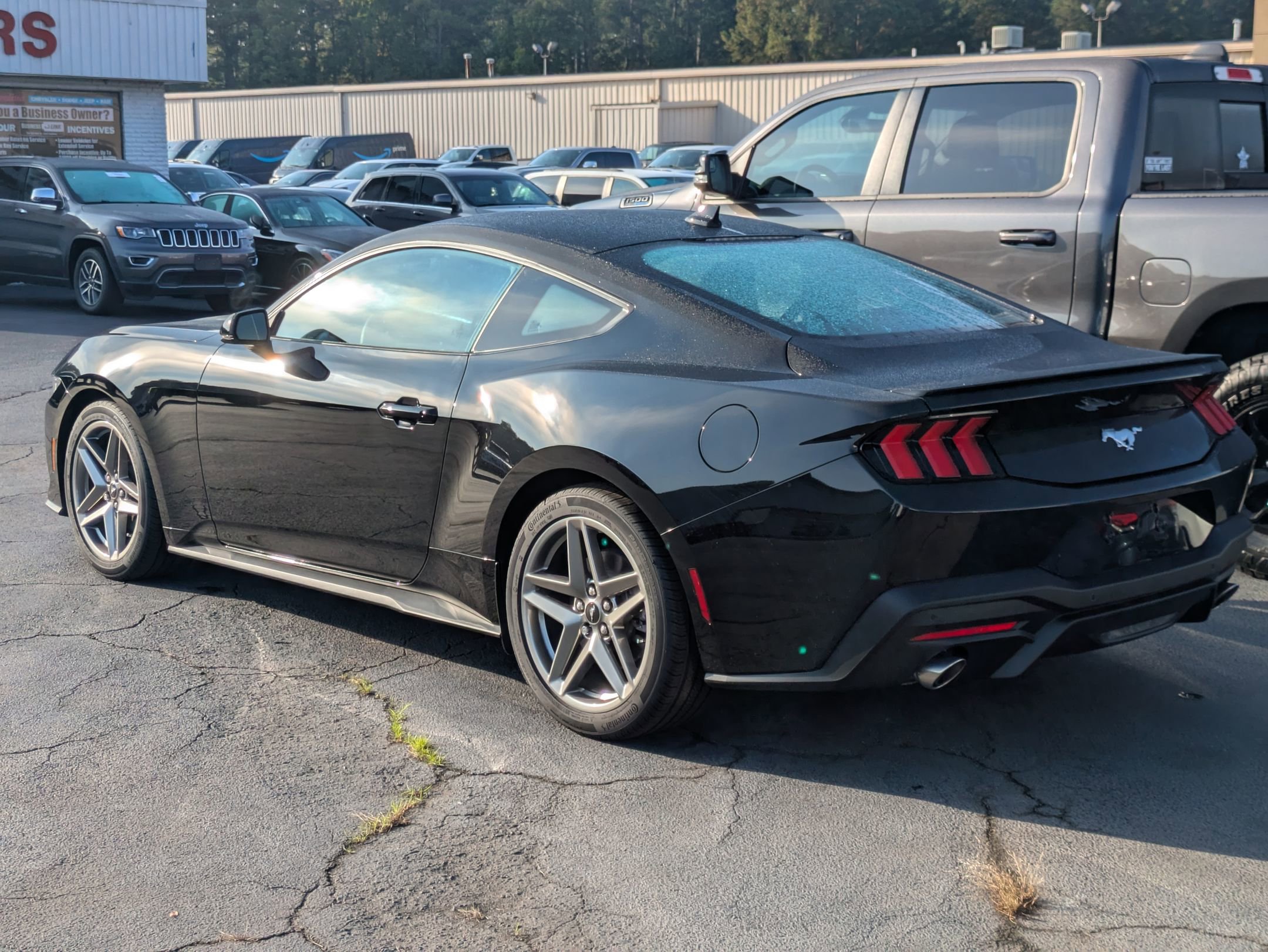 2024 Ford Mustang EcoBoost Premium photo 2
