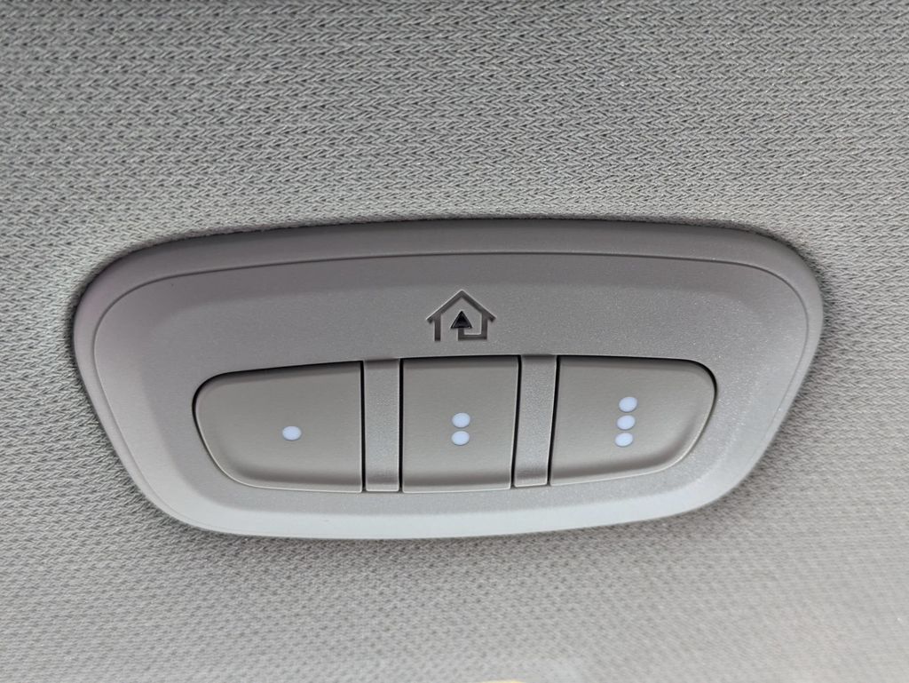 2026 RAM 2500 Laramie - Photo 23