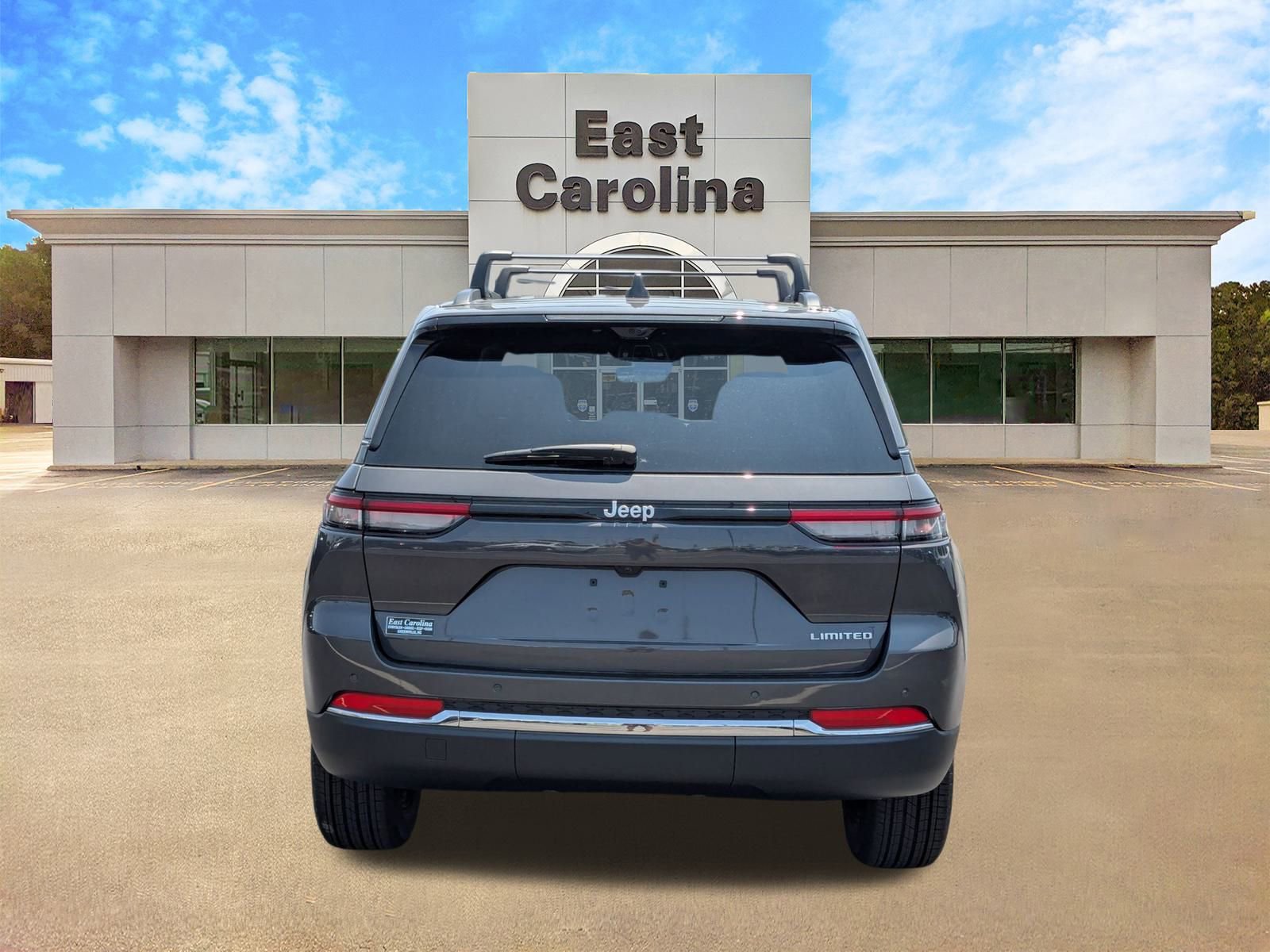 2025 Jeep Grand Cherokee Limited Sport photo 4