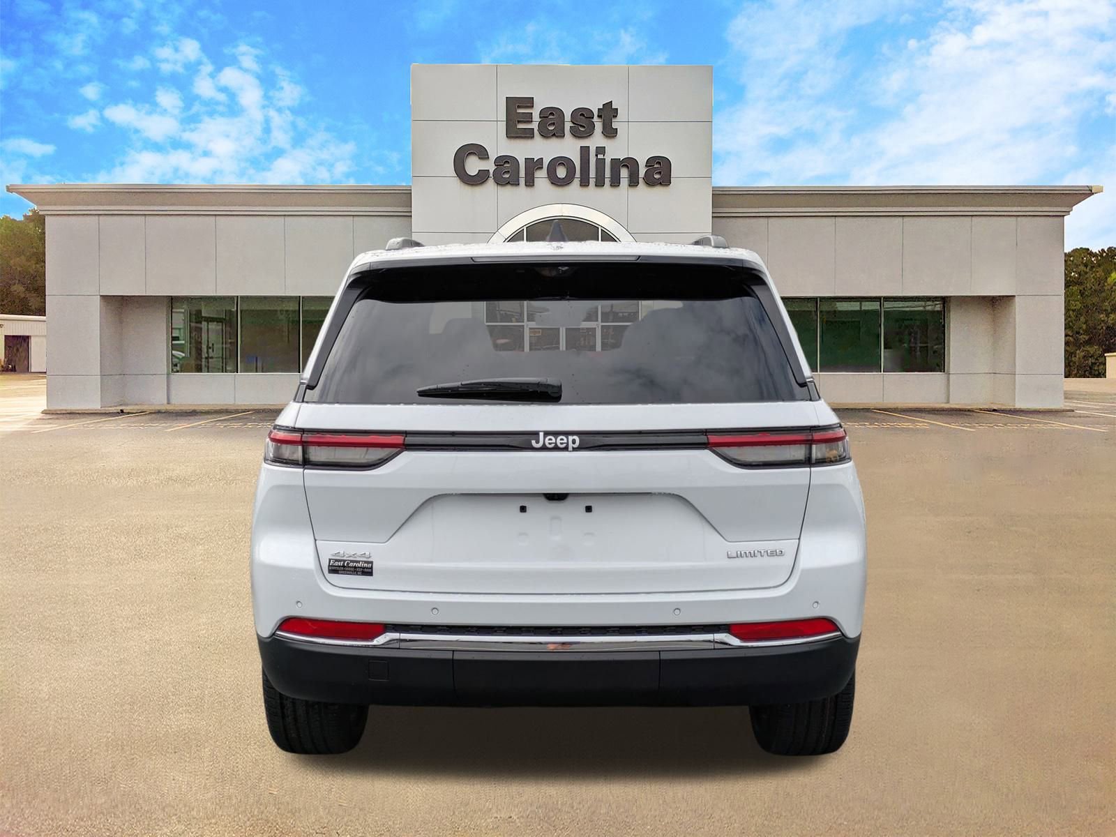 2025 Jeep Grand Cherokee Limited Sport photo 4