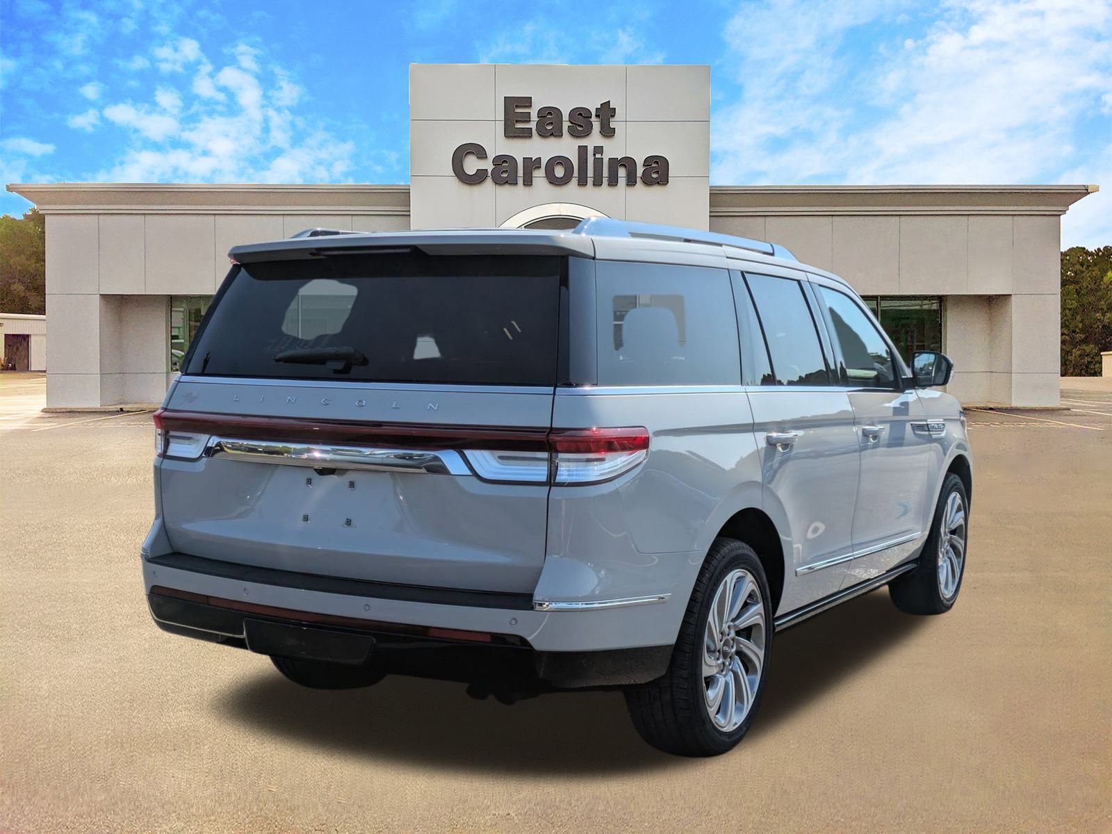2024 Lincoln Navigator Reserve photo 2