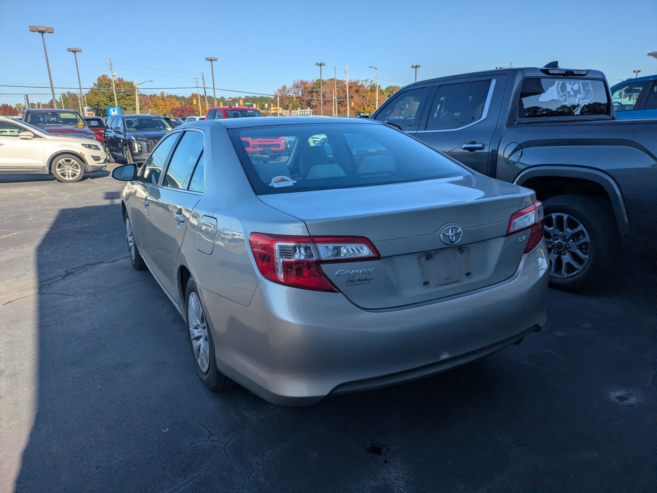 2014 Toyota Camry photo 3