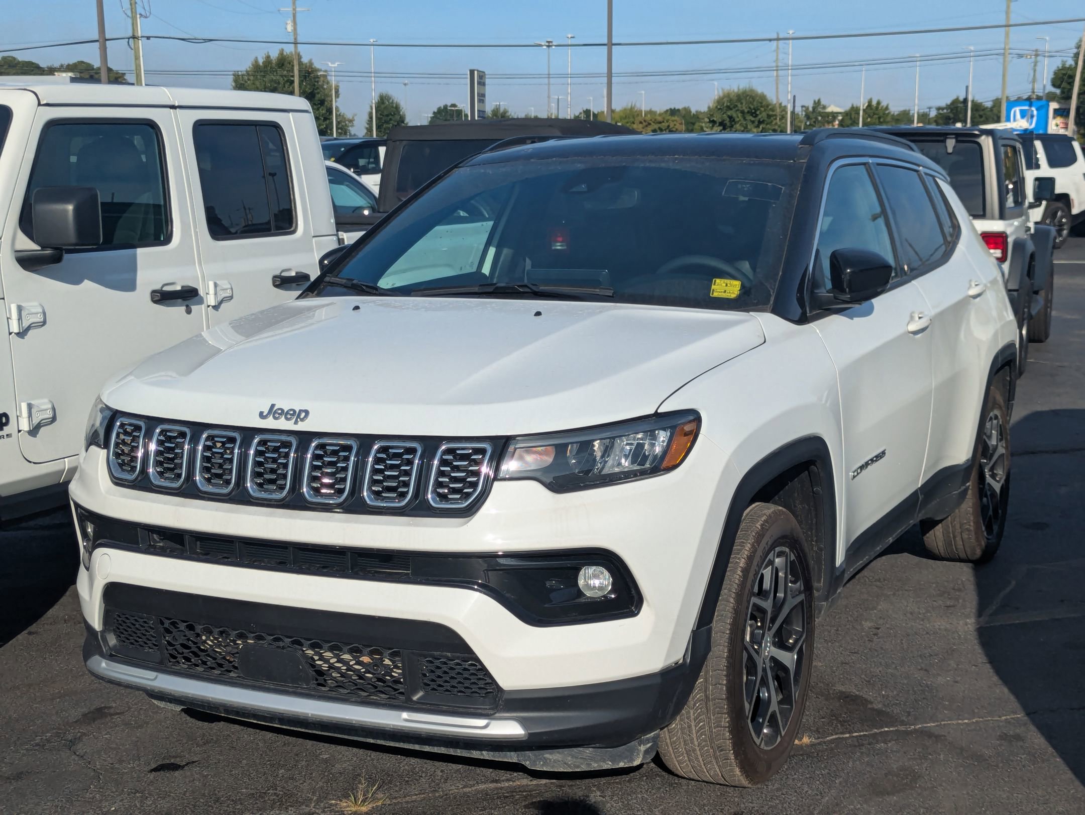 2024 Jeep Compass Limited photo 3