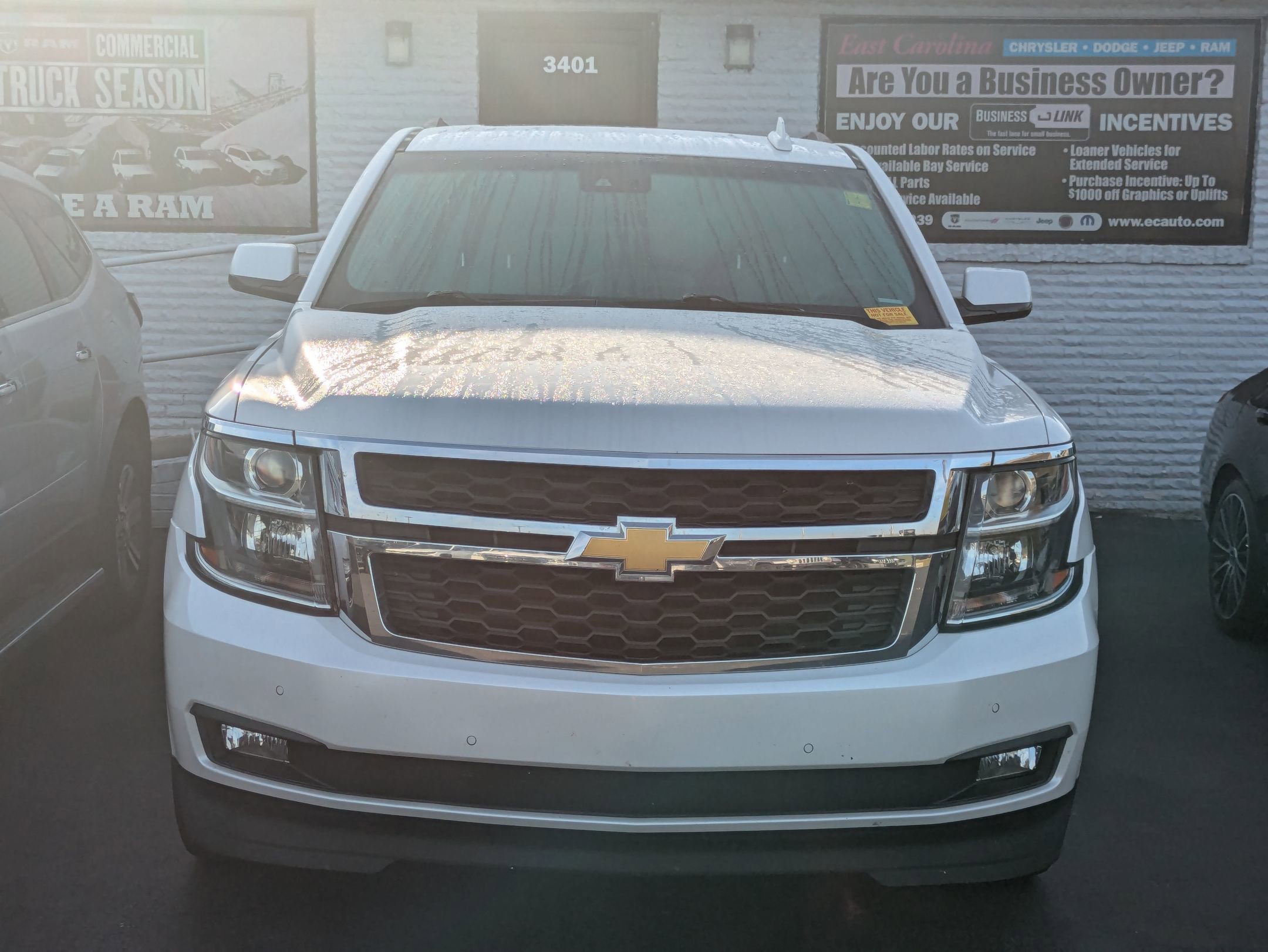 2019 Chevrolet Tahoe LT photo 2