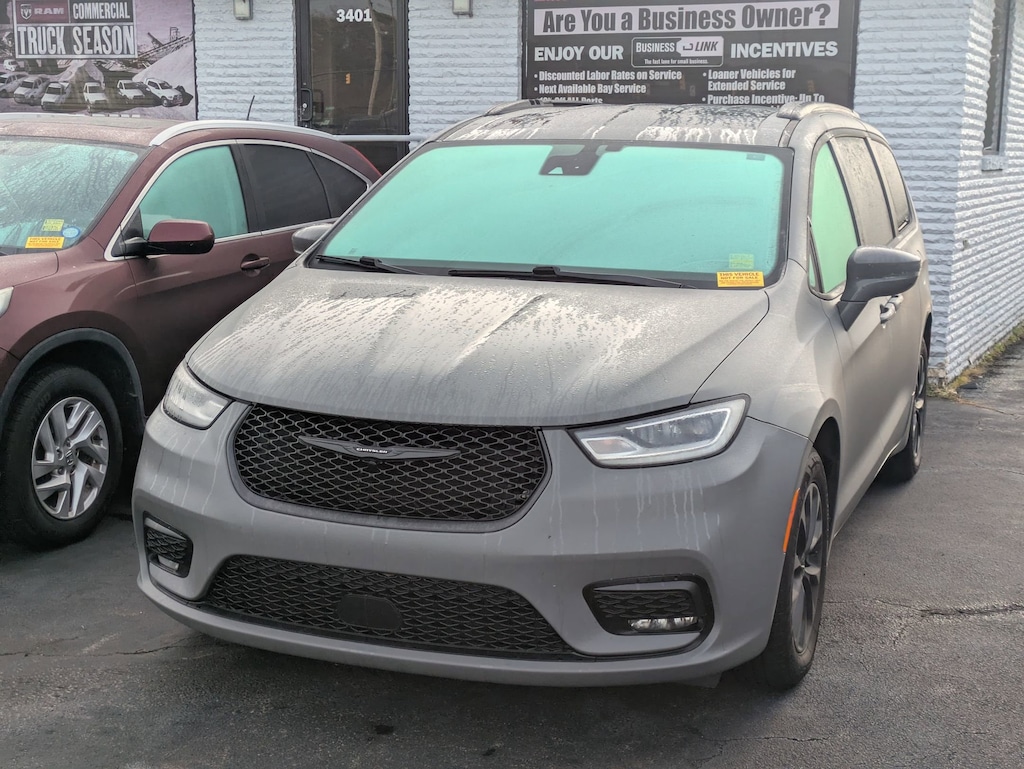 Used 2021 Chrysler Pacifica Touring Van Passenger Van