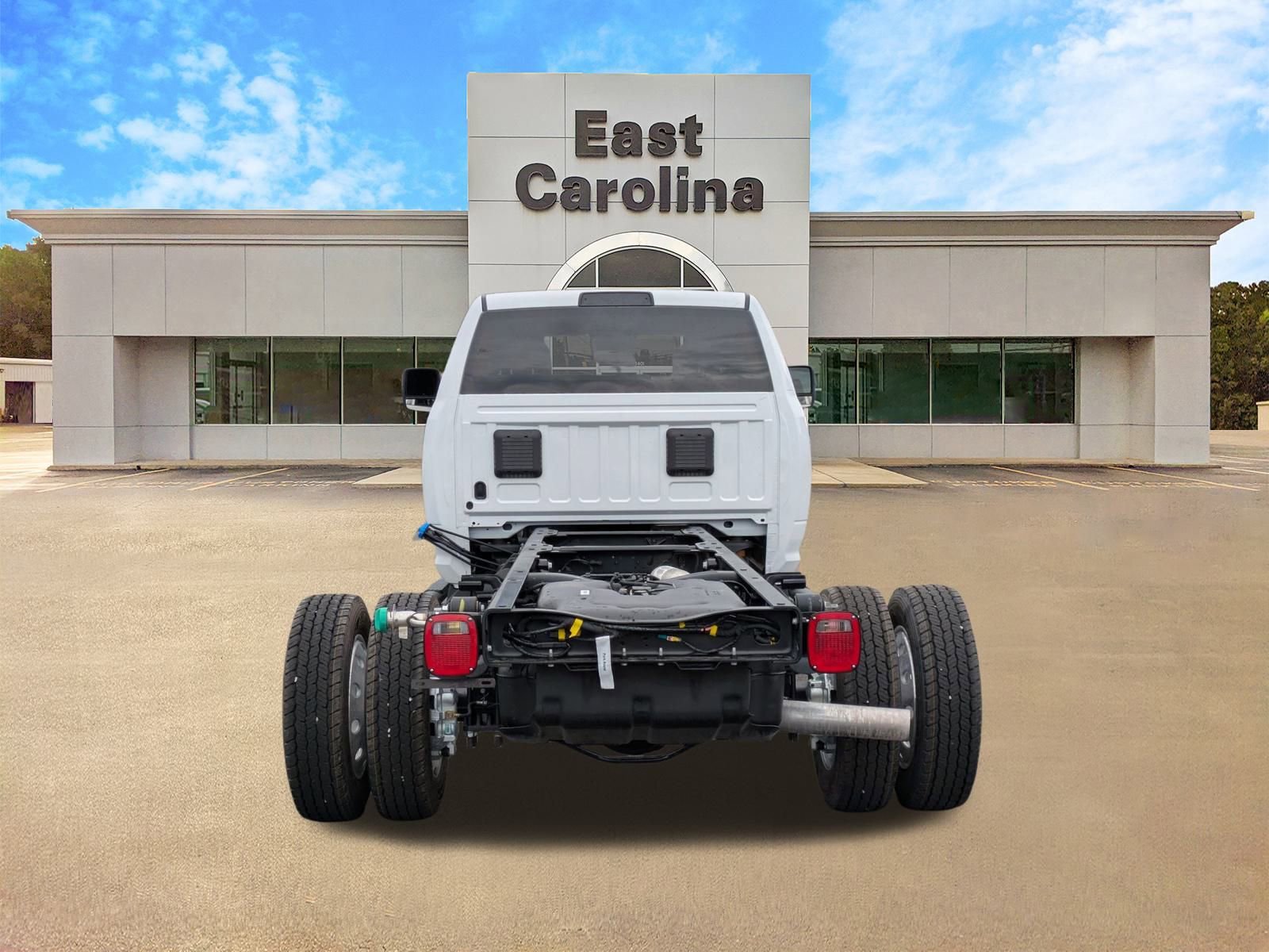 2026 Ram 4500 Tradesman photo 4