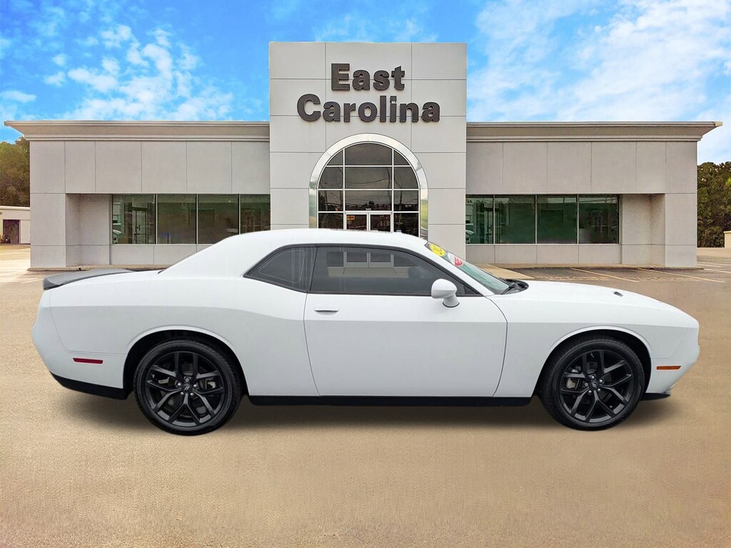 Certified 2022 Dodge Challenger SXT Coupe