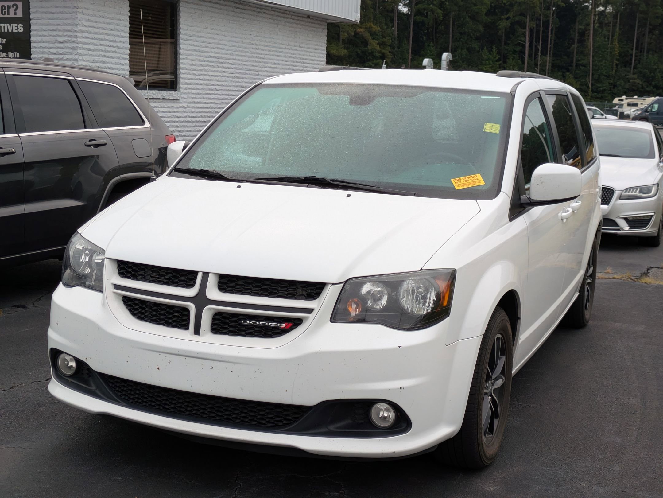2019 Dodge Grand Caravan GT photo 2